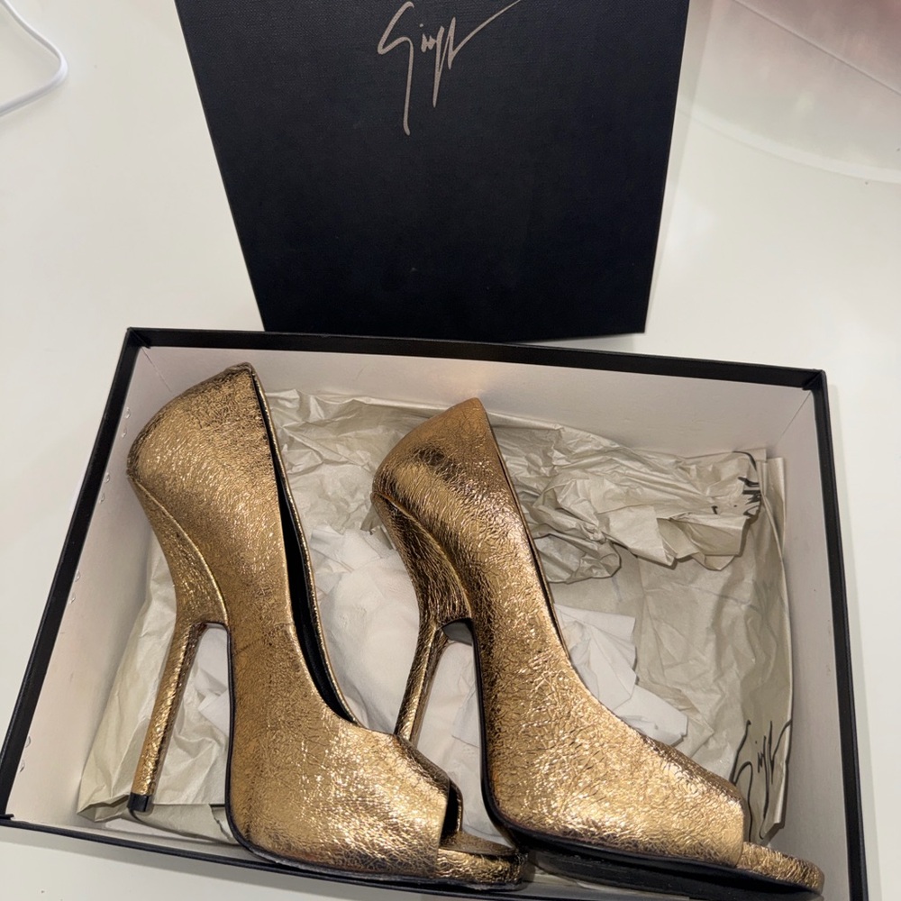 Giuseppe Zanotti Metallic Gold Heels
